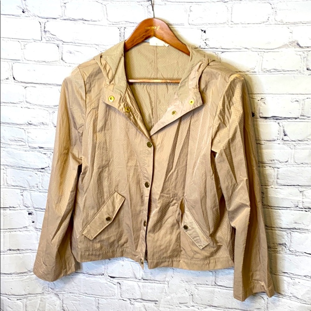 Chico's Zenergy Tan Khaki Lightweight Hooded Jacket Size Medium